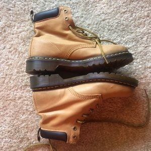 Dr. Martens 939 Tan